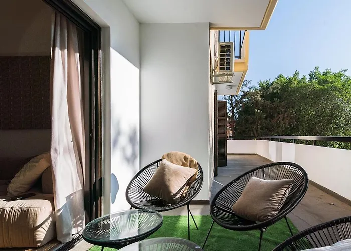 Centre Modern Boho Nicosia